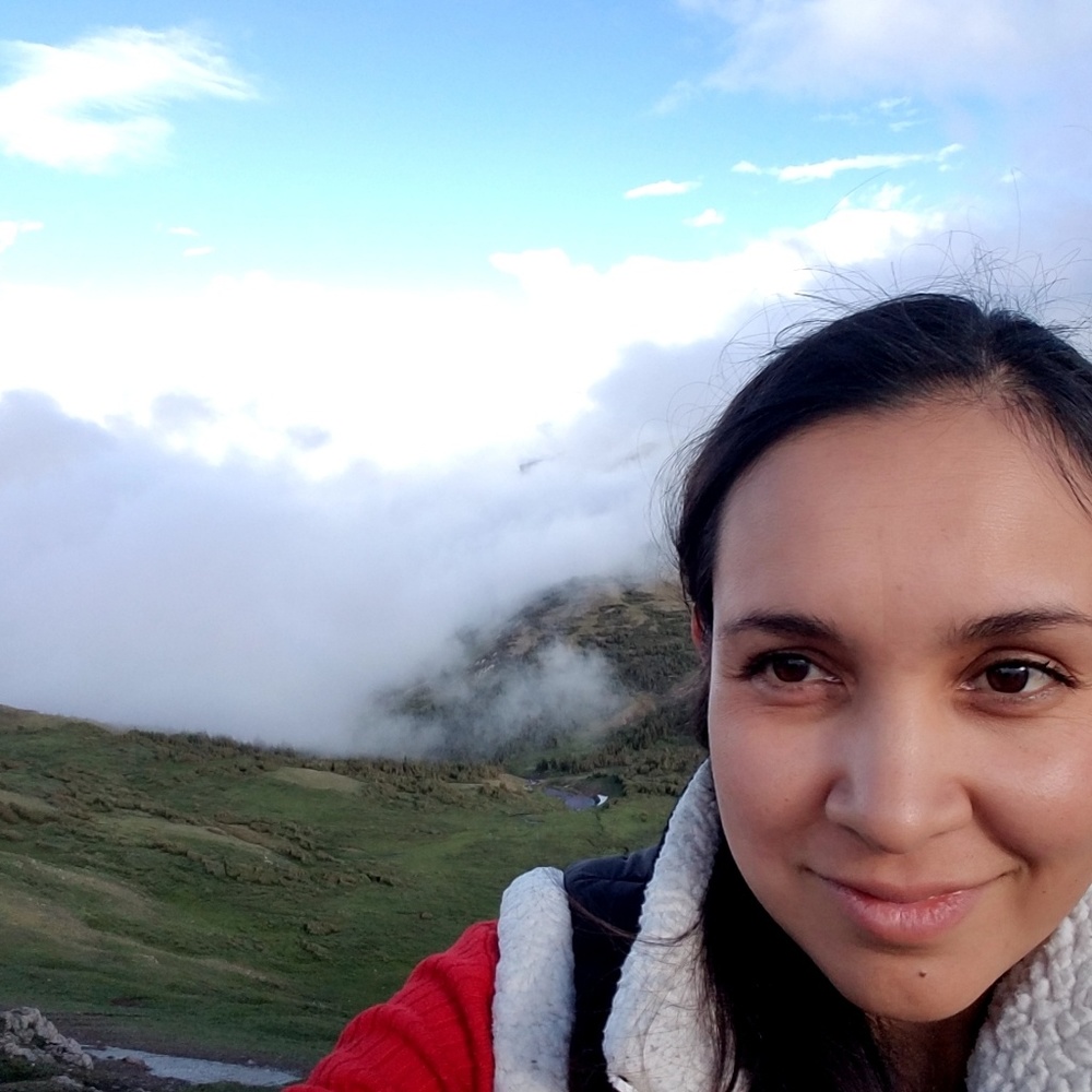 Meet your Posher, Claudia